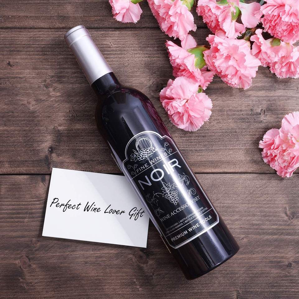 Elegant Wine Accessory Set™