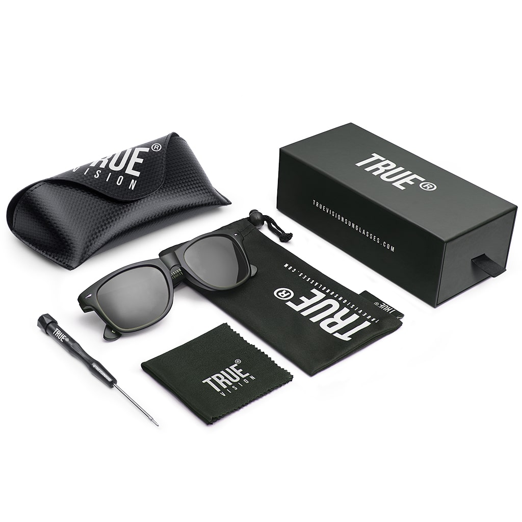 Polarised Sunglasses with Accessories
