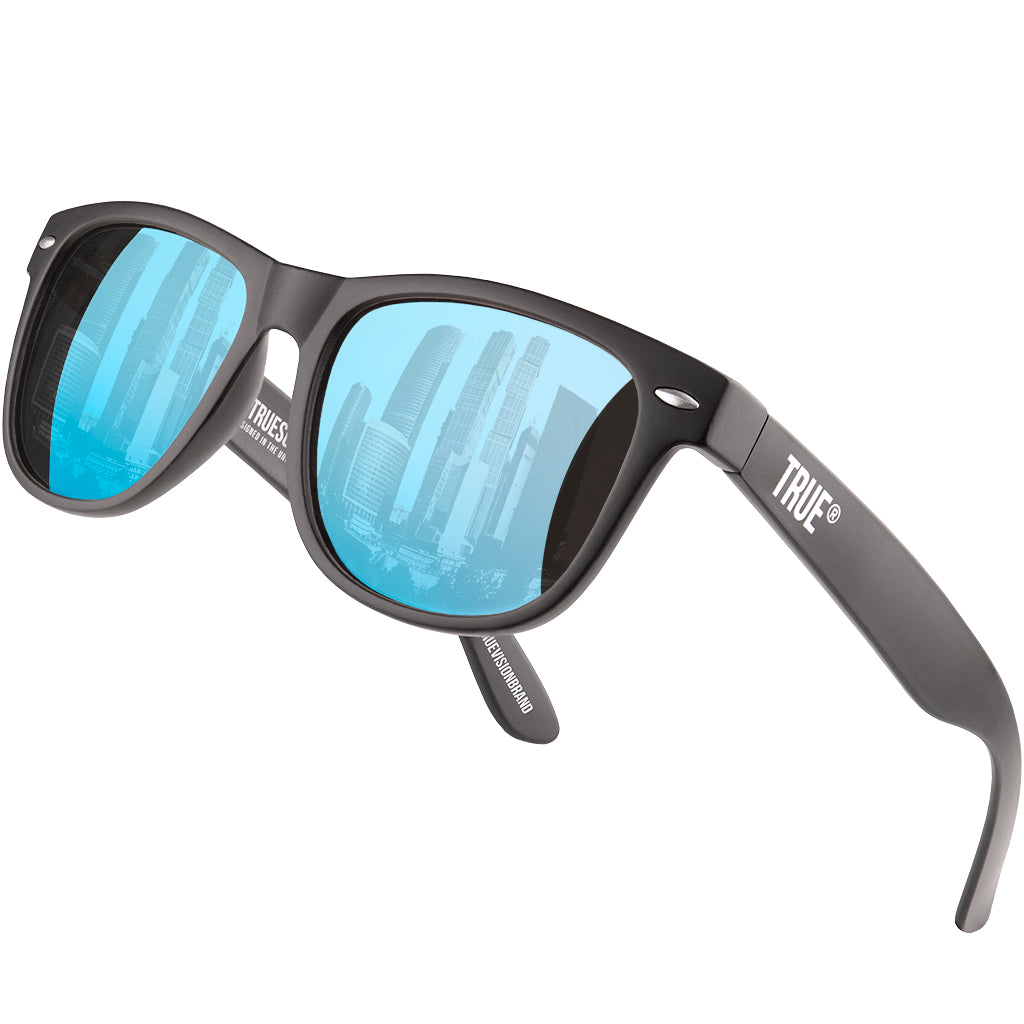 Polarised Sunglasses with Accessories