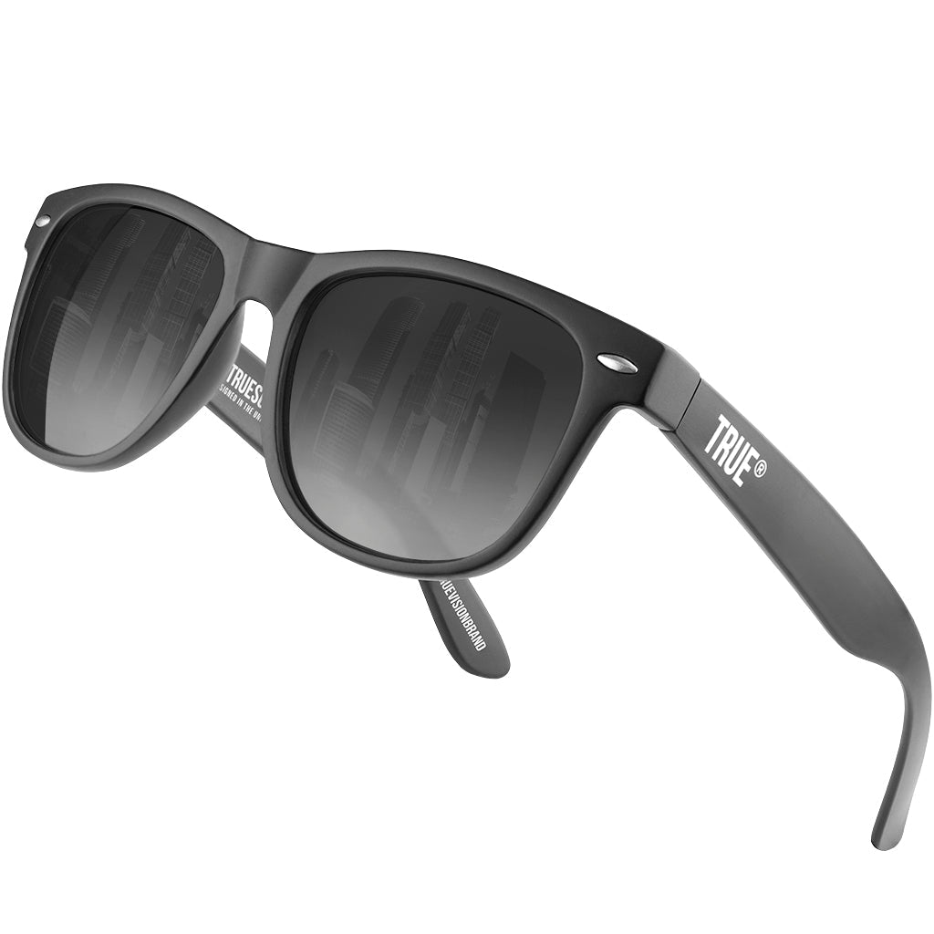 Polarised Sunglasses with Accessories