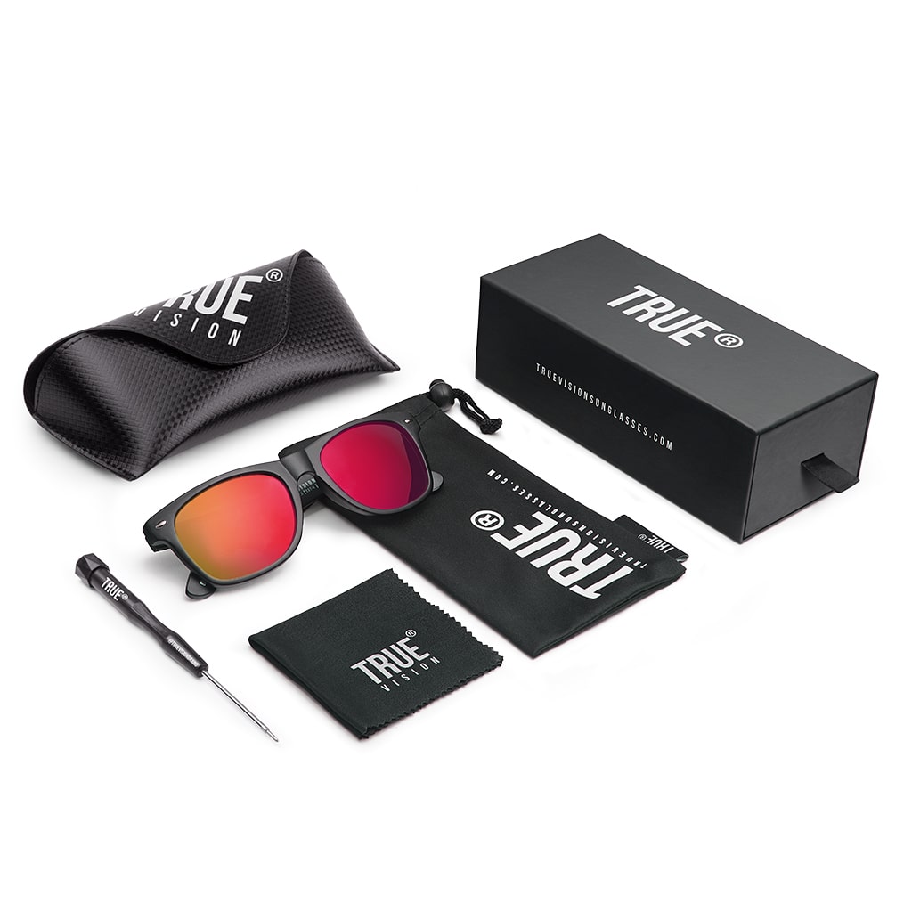 Polarised Sunglasses with Accessories
